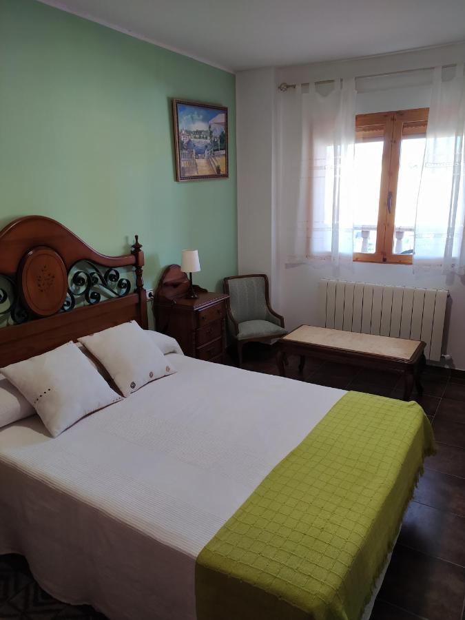 Casa Rural Mi Descanso Valdefuentes de Sangusin ภายนอก รูปภาพ