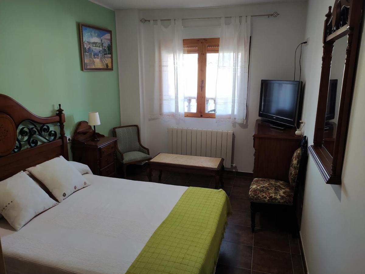 Casa Rural Mi Descanso Valdefuentes de Sangusin ภายนอก รูปภาพ