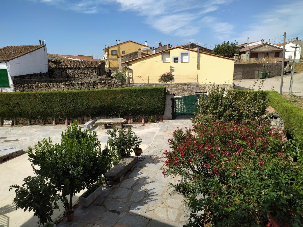 Casa Rural Mi Descanso Valdefuentes de Sangusin ภายนอก รูปภาพ