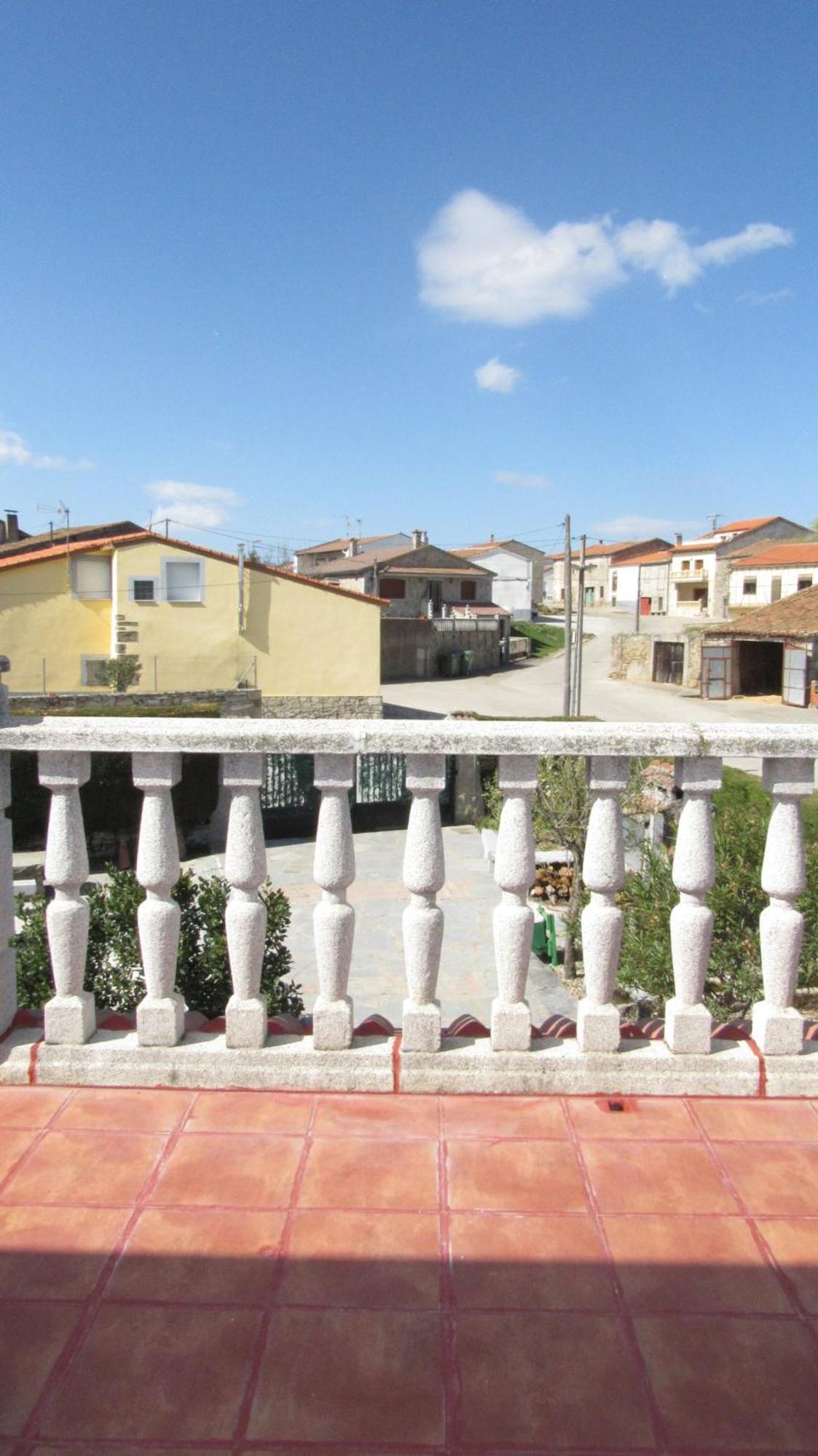 Casa Rural Mi Descanso Valdefuentes de Sangusin ภายนอก รูปภาพ