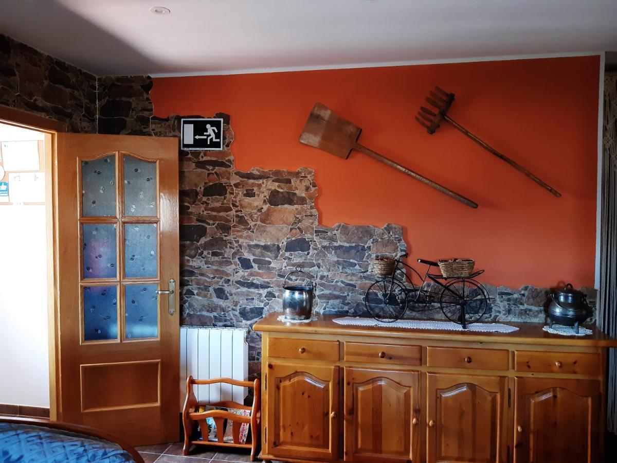 Casa Rural Mi Descanso Valdefuentes de Sangusin ภายนอก รูปภาพ