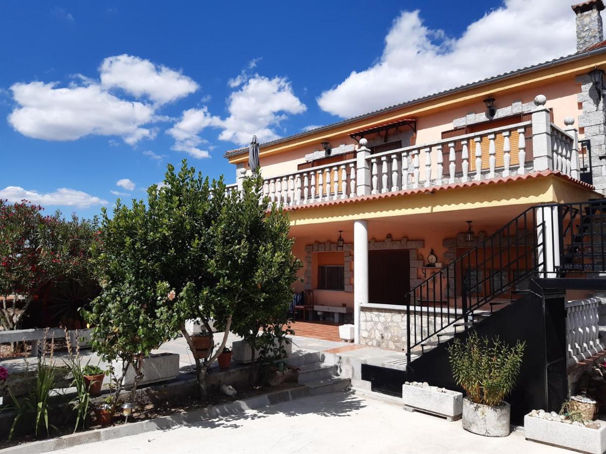 Casa Rural Mi Descanso Valdefuentes de Sangusin ภายนอก รูปภาพ